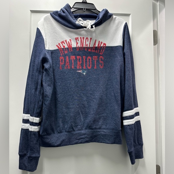 NEW ENGLAND PATRIOTS Women’s Hoodie size M - Picture 1 of 5